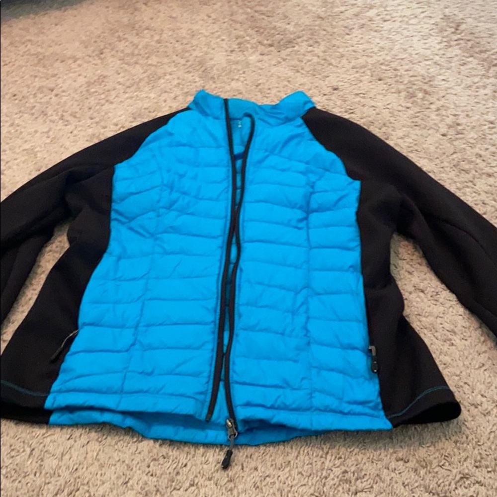 Weatheproof wind jacket